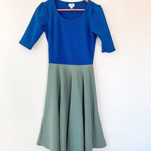 LuLaRoe Nicole Dress Size Small